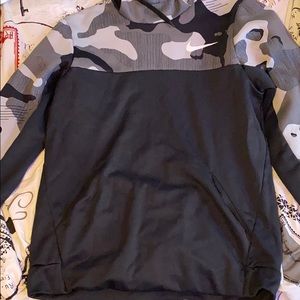 Nike dry fit hoodie Large barely worn
